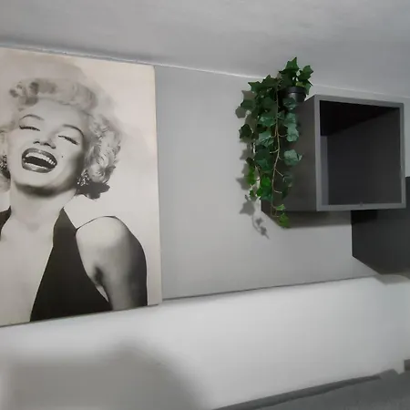 Apartment La Casetta In *