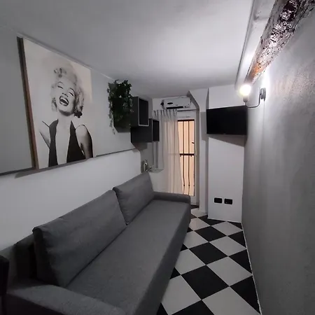 La Casetta In Apartment *